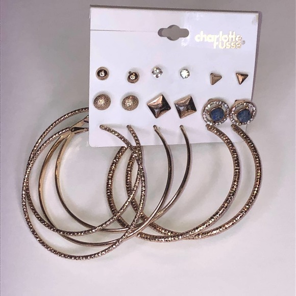 Charlotte Russe Gold Hoop Stud Earrings - Picture 1 of 5